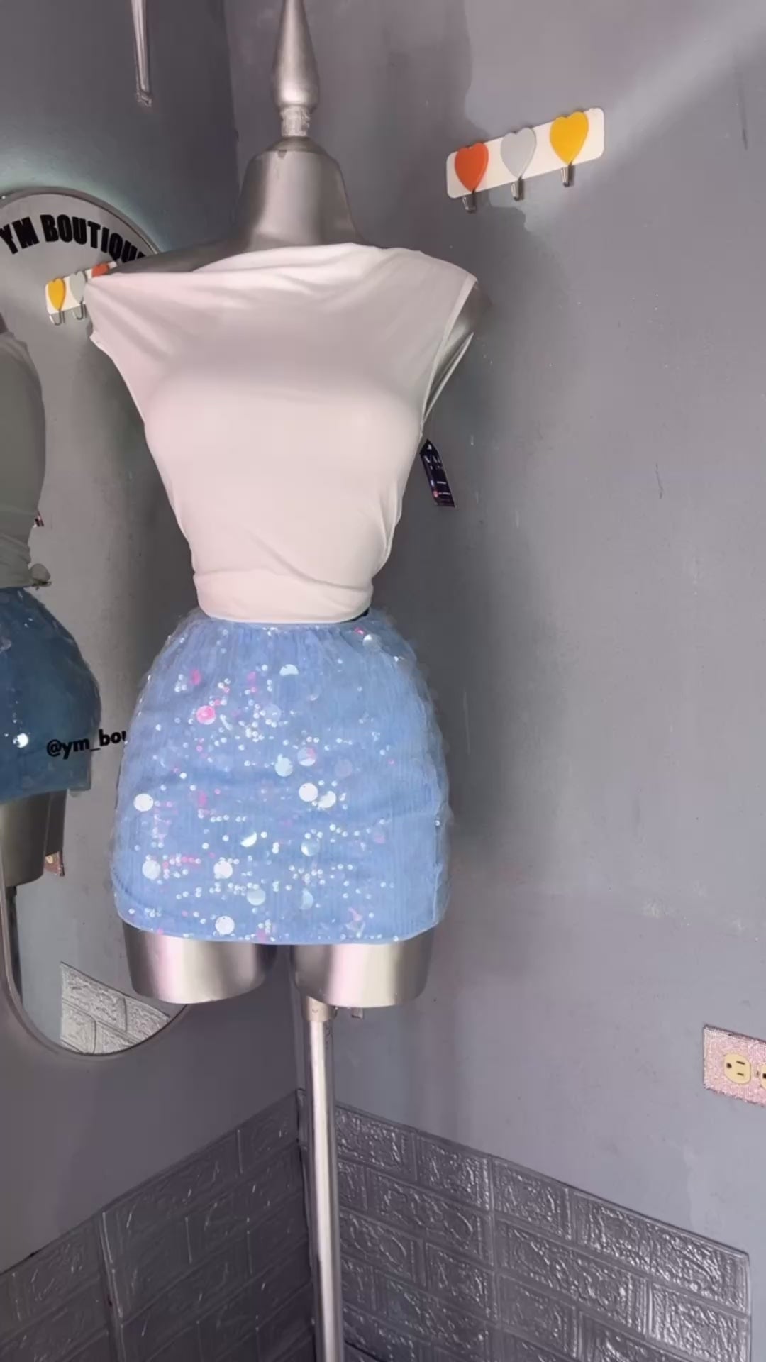 faldita de lentejuela